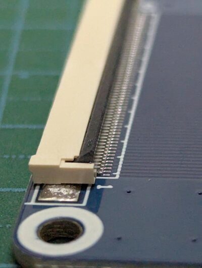 バックフリップ型FPCコネクタ